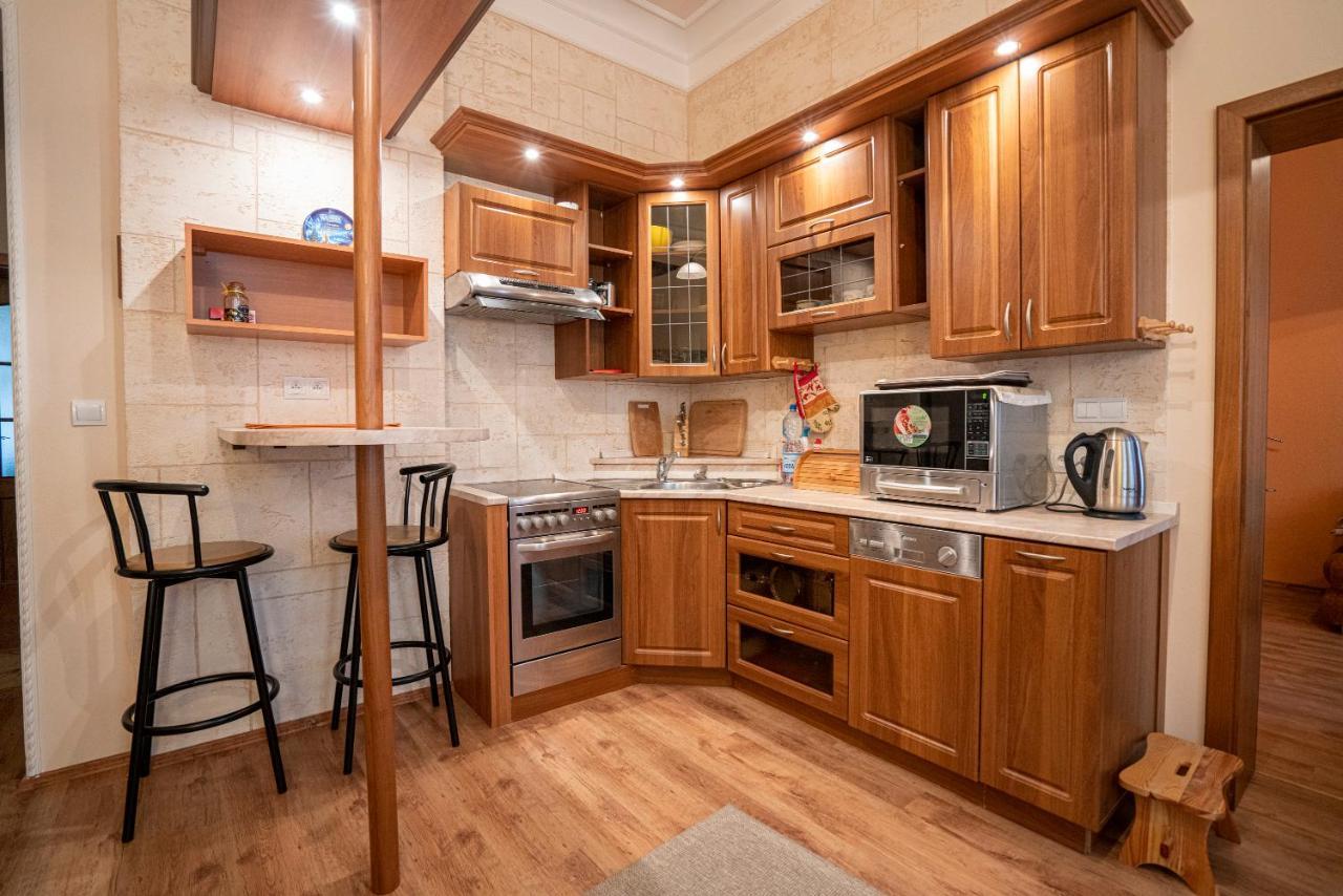 Apartment Ferdinand การ์โลวีวารี ภายนอก รูปภาพ
