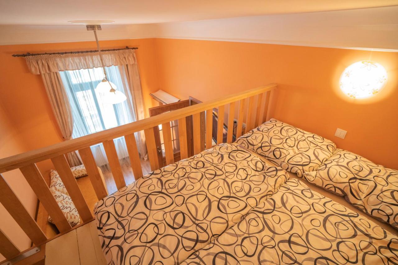 Apartment Ferdinand การ์โลวีวารี ภายนอก รูปภาพ